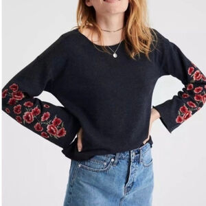 American Eagle boho embroidered shirt retro y2k bell sleeves